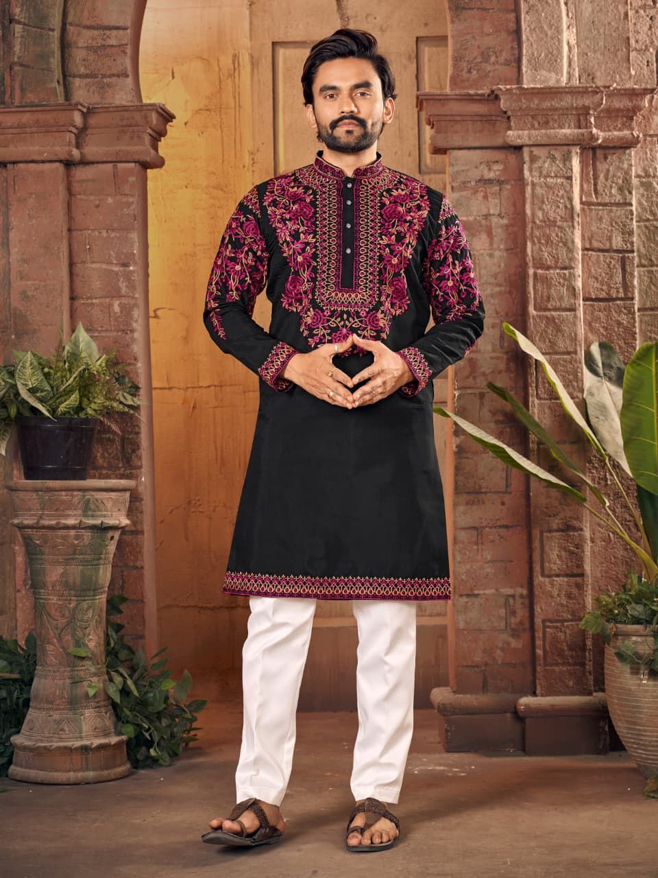 Black Embroidered Straight Kurta