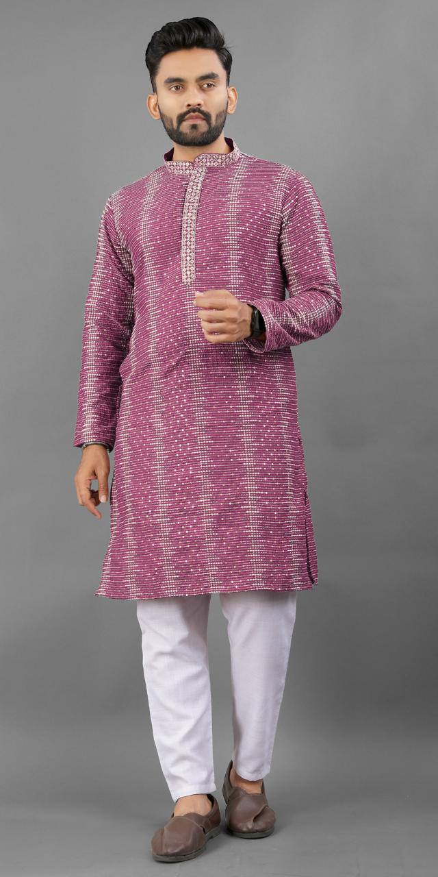 Men’s Embroidered Kurta Set